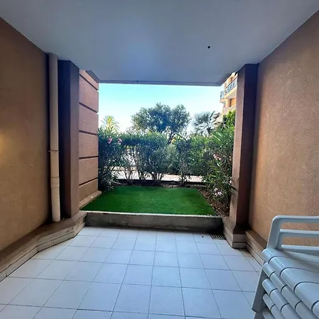 Studio Lumineux A La Bocca Avec Acces Jardin, Proche Plage Et Piscines - Fr-1-609-101 아파트 칸느